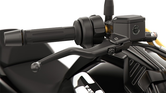 The adjustable hand lever of the F 450 GS from BMW Motorrad