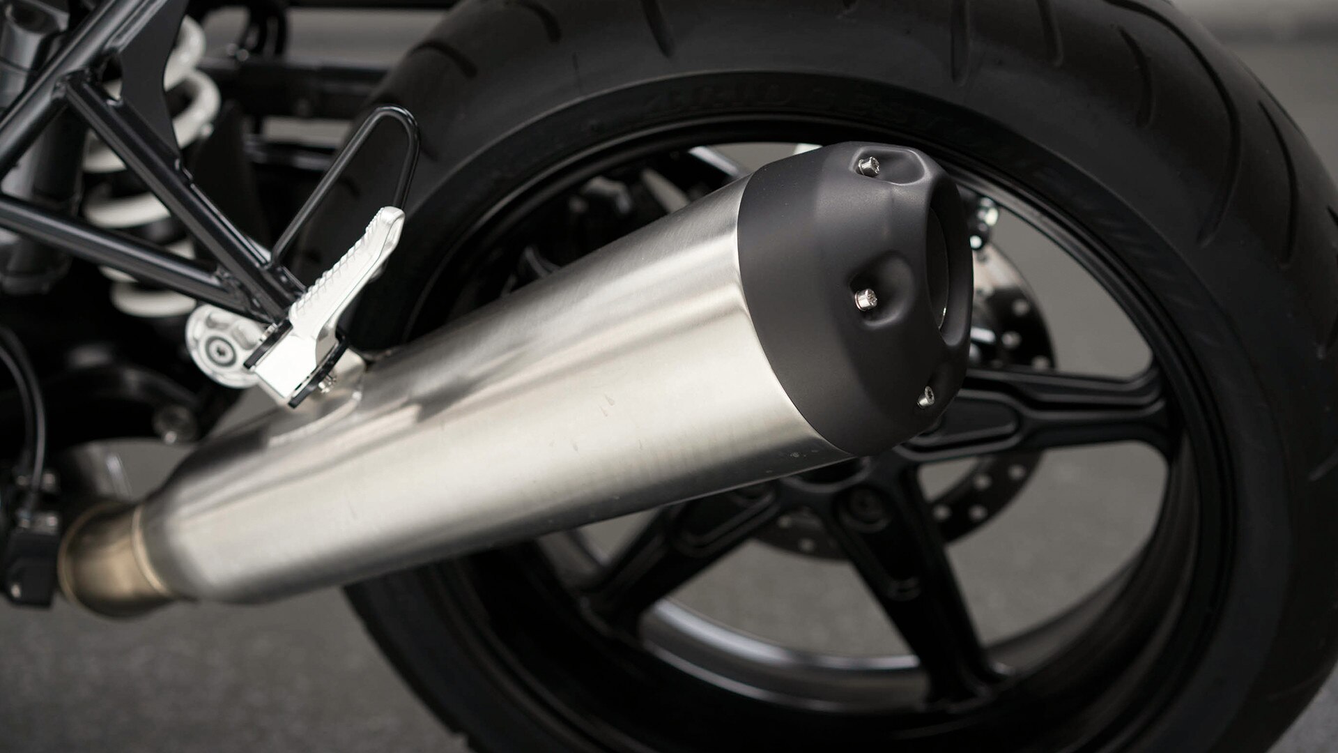 R nineT Pure 2-in-1 exhaust system