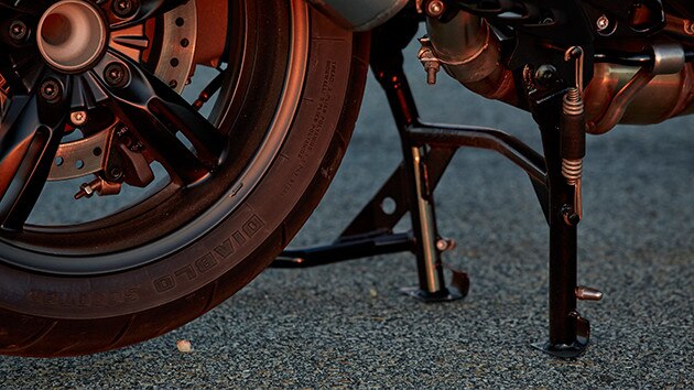 C 650 GT centre stand