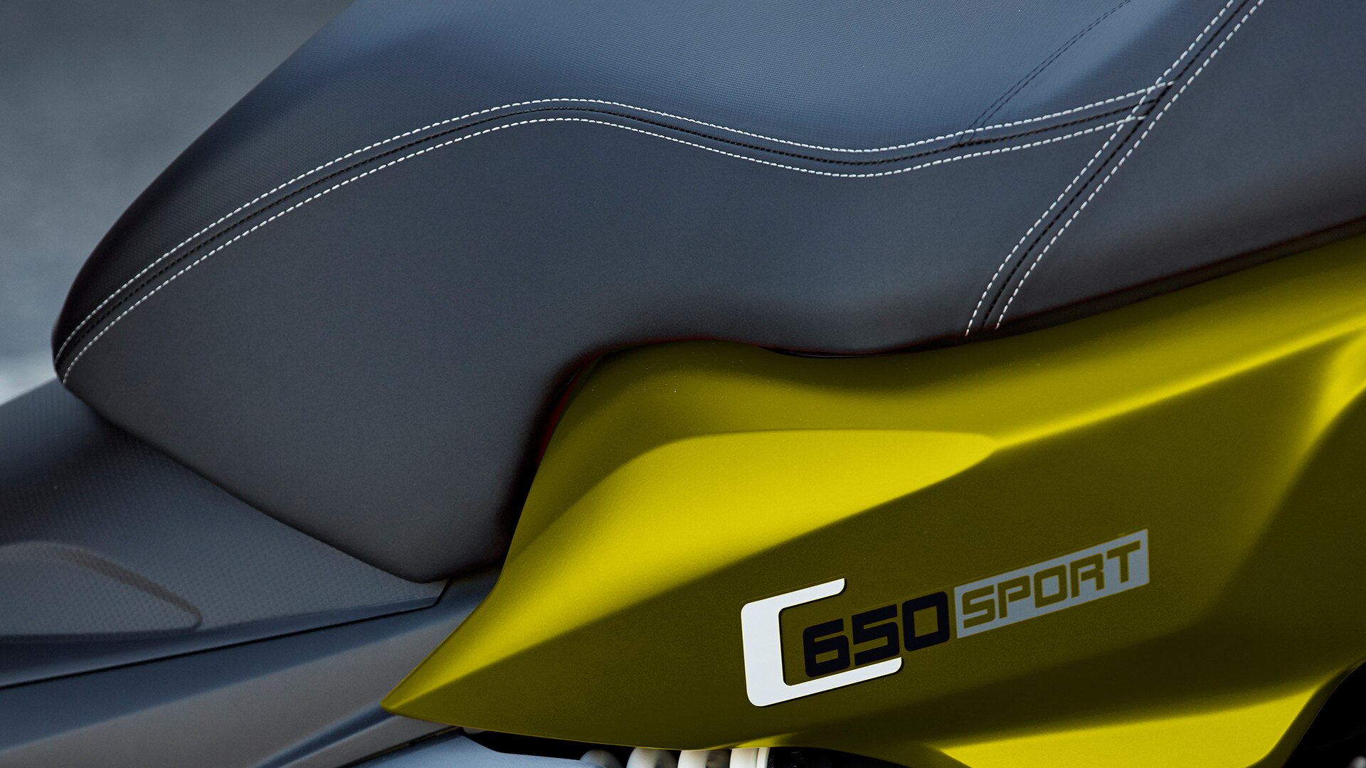 C 650 Sport Details