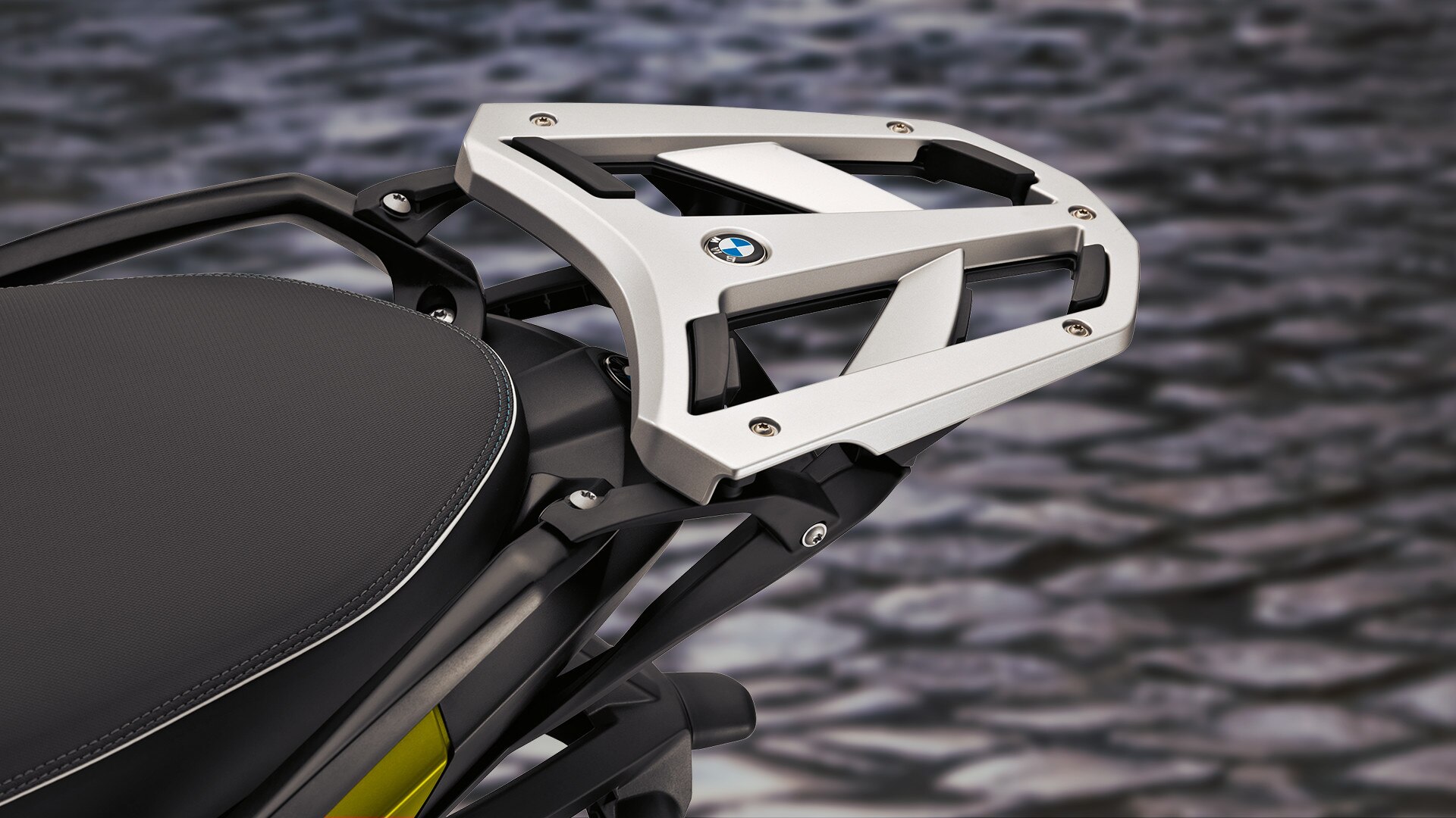 C 650 Sport stable rear support construction