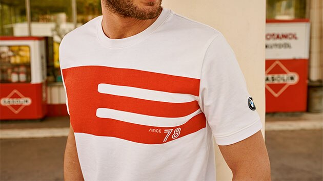 Man wearing T-shirt "Enduro" Limited Edition