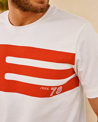 Man wearing T-shirt "Enduro" Limited Edition