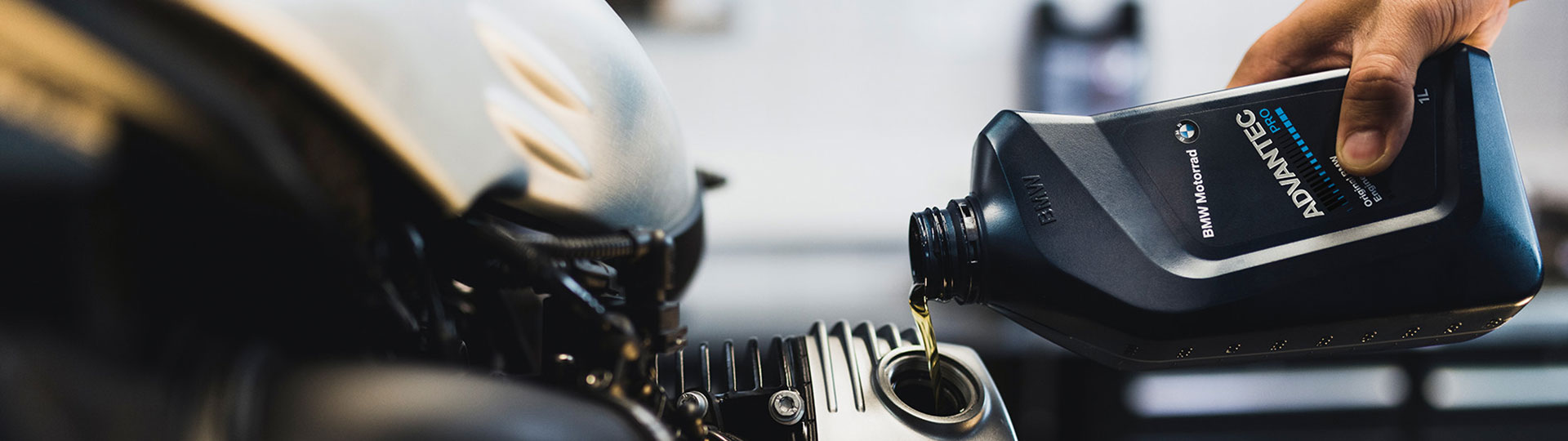 Advantec engine oil - original parts | BMW Motorrad